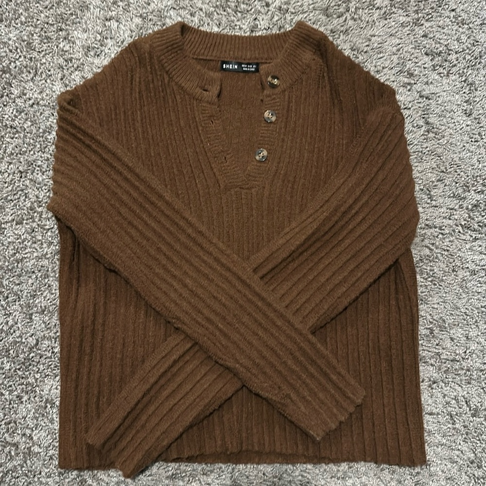 Super comfy brown sweater!!